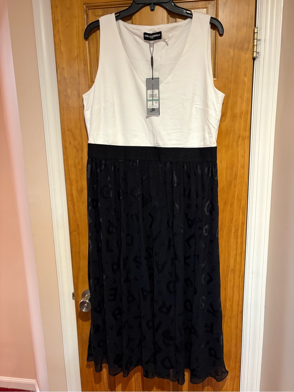 Karl Lagerfeld White & Black Sleeveless V-Neck Midi Dress